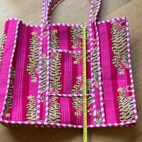 Pink Quilted Tiger Print Tote Bag - Picture 7 of 7